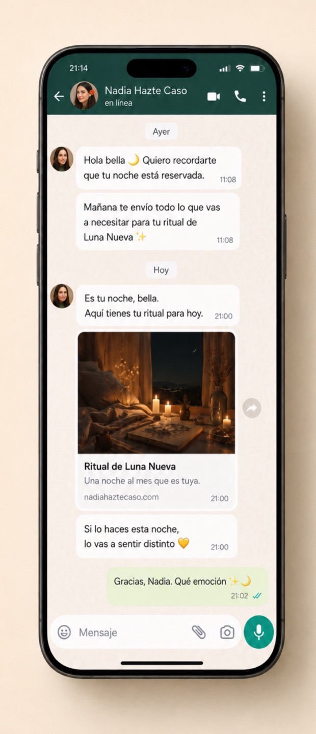 La conversación de WhatsApp con Nadia: ayer te avisa que tu noche quedó reservada, hoy te llega el ritual como una página que se abre en el chat